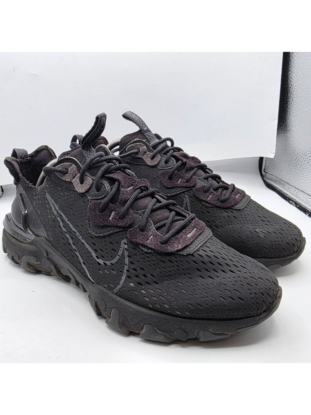 Nike React Vision Mens Size 11 Triple Black Athletic Shoes Walking Casual